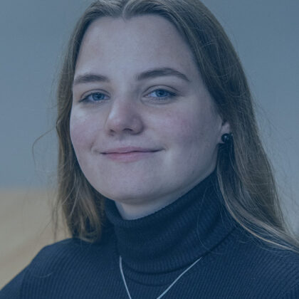 Mitarbeitende-jng Foto einer Mitarbeitenden